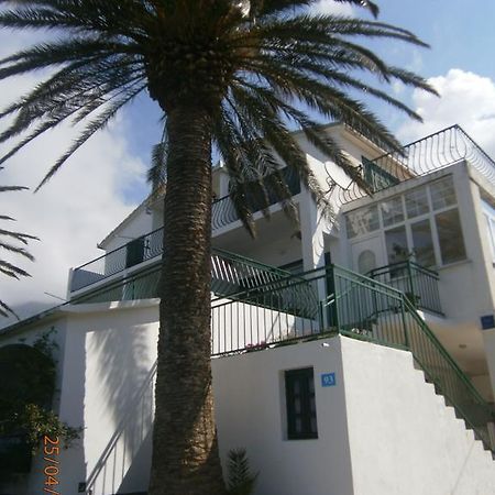 Apartments Tri Palme Baška Voda Exteriör bild