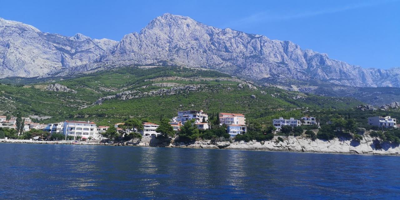 Apartments Tri Palme Baška Voda Exteriör bild