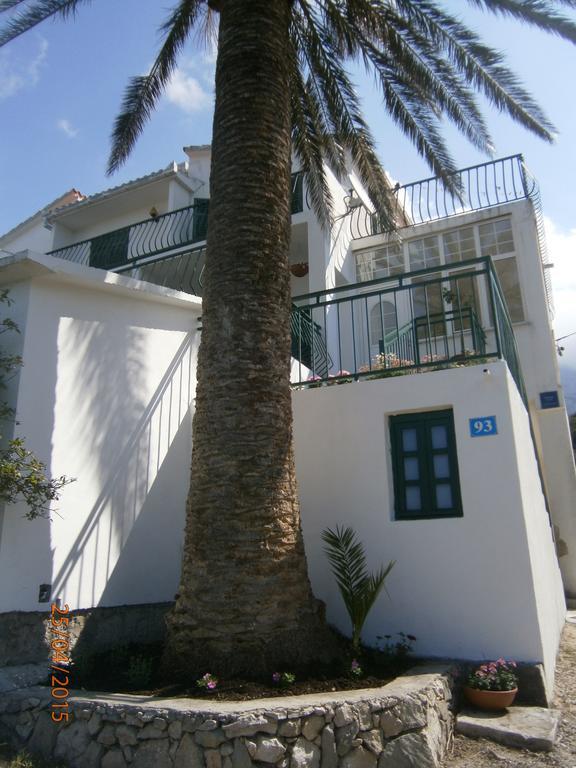 Apartments Tri Palme Baška Voda Rum bild