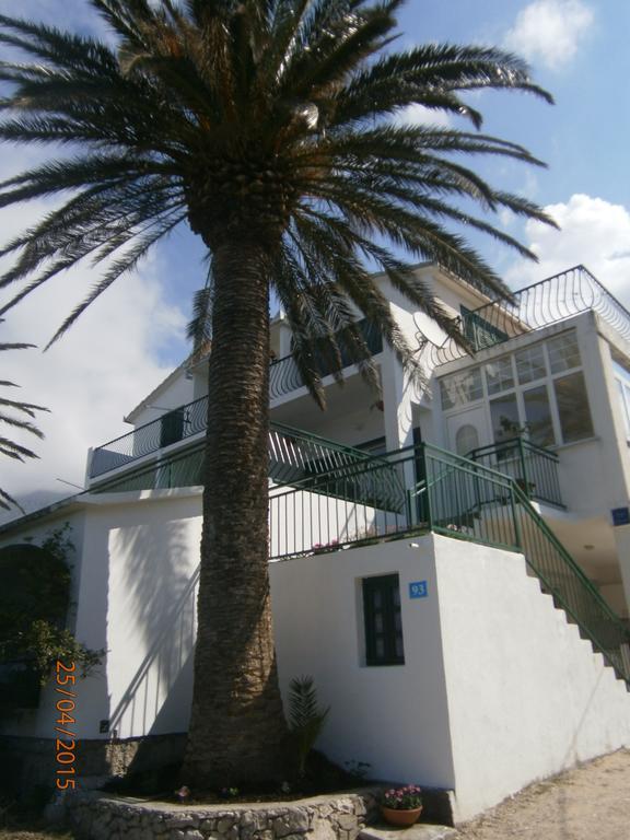Apartments Tri Palme Baška Voda Exteriör bild